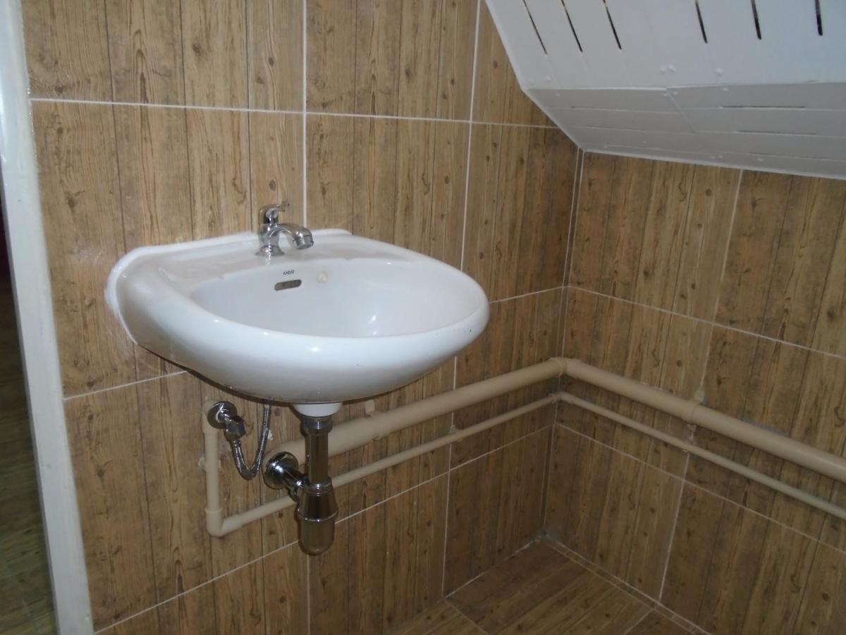 Panda Hostel Phuket (Adults Only) Patong Buitenkant foto